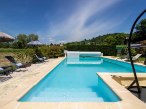 Majestic Apartment in Gargas with shared Pool
